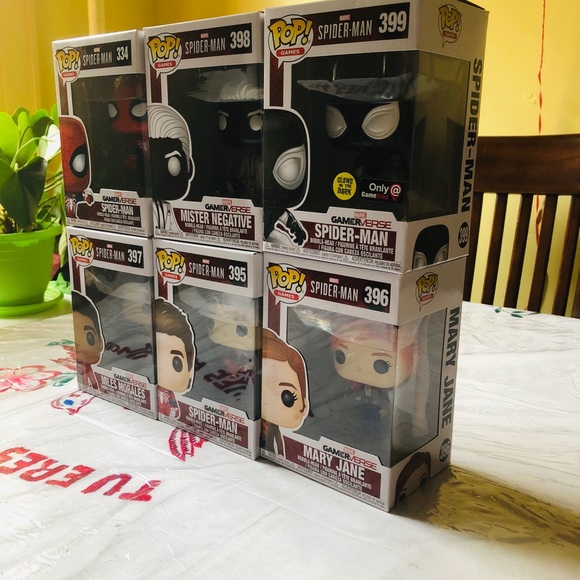 Spider-man funko pop set - Picture 2 of 2